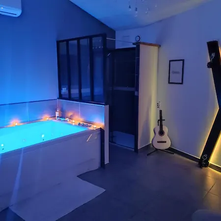 بيت الحب La Des Tentations , Avec Jacuzzi
